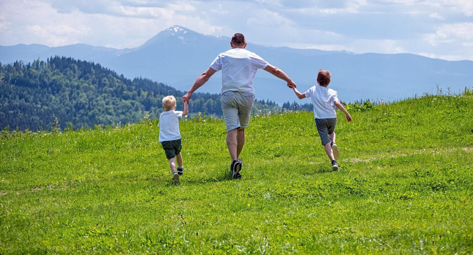 Ecotourism with Children: The Best Nature Trails for Family Holidays